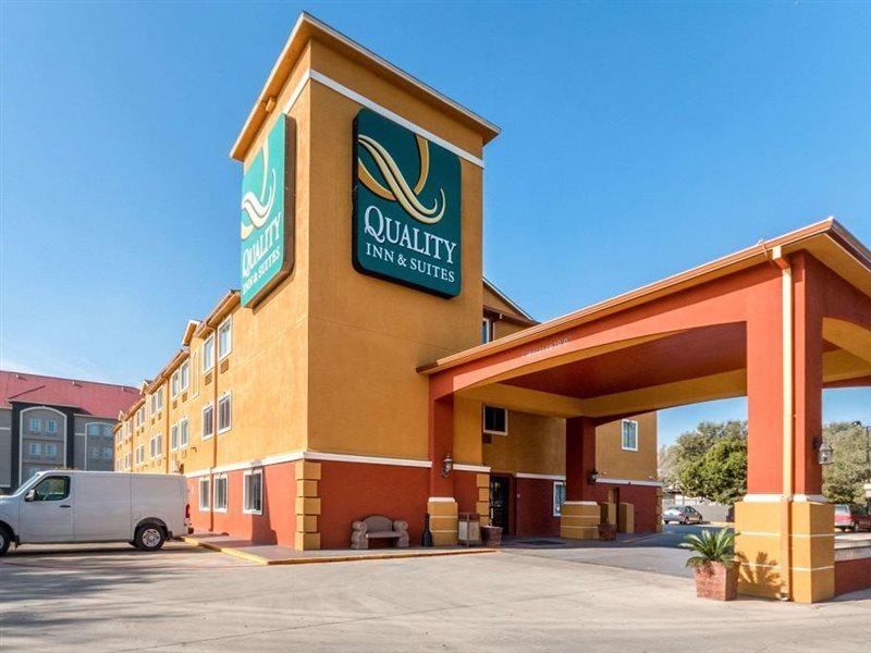 Quality Inn & Suites Seaworld North San Antonio Exterior foto