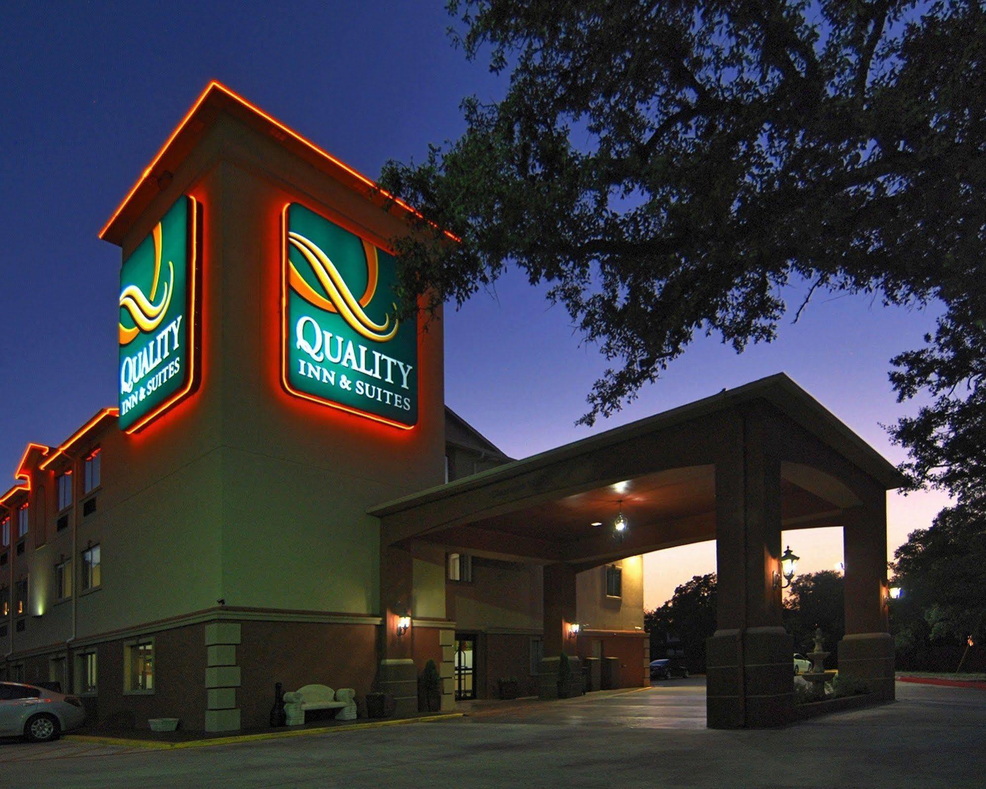 Quality Inn & Suites Seaworld North San Antonio Exterior foto